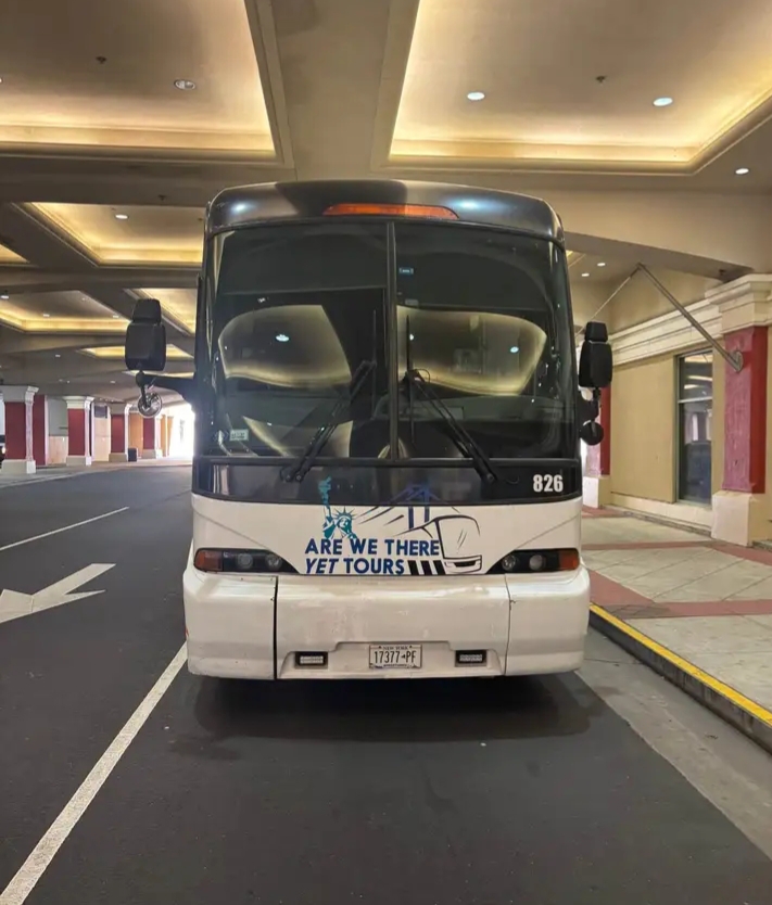 2004 MCI J4500 Motorcoach
