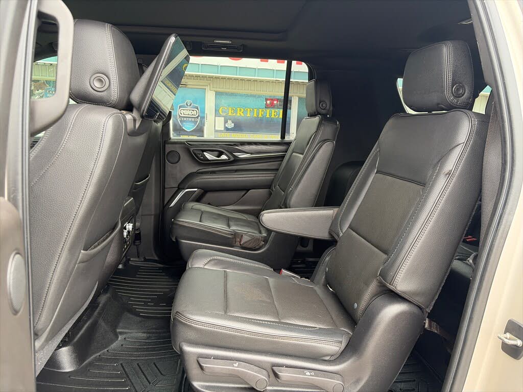 2021 GMC Yukon XL Denali with 420-HP V8 Power