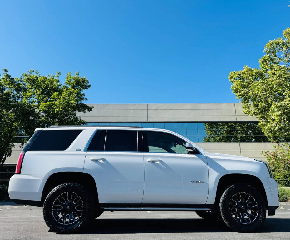 2019 GMC Yukon SLT 4WD SUV with V8 Power