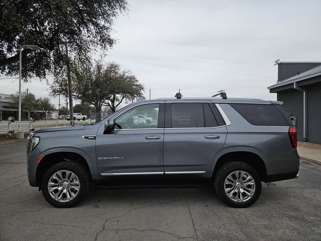 Luxury Full-Size SUV: 2022 GMC Yukon Denali 4WD