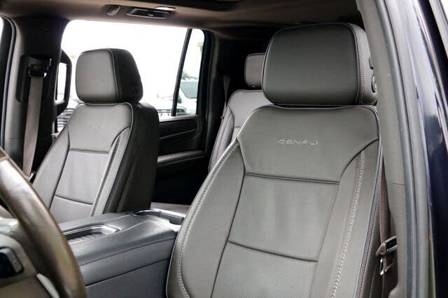 Well-Equipped 2022 GMC Yukon XL Denali RWD SUV