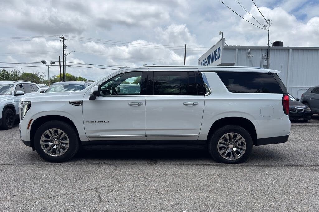 2025 GMC Yukon XL Denali SUV with 420-HP V8 Engine