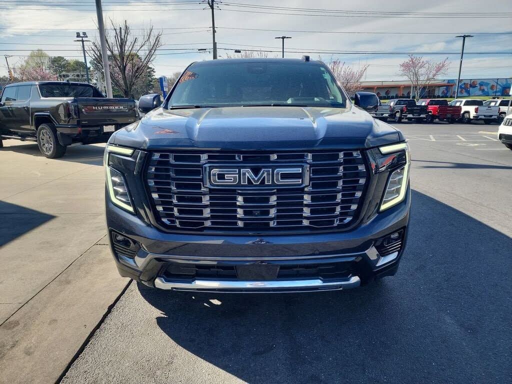 Spacious 2025 GMC Yukon Denali Ultimate 4WD SUV