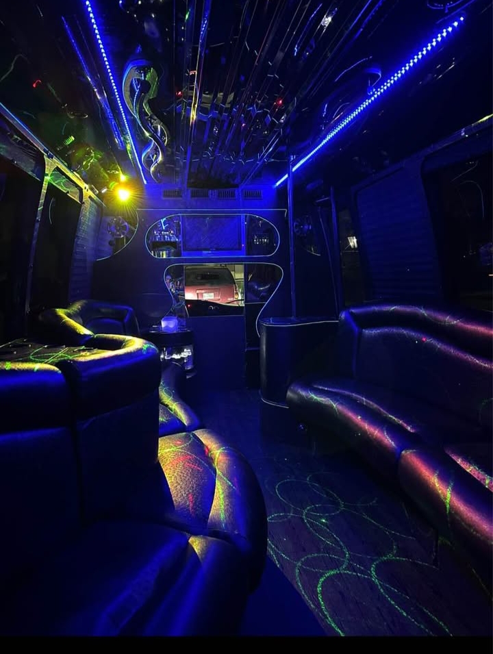 2006 Ford E-450 Econoline Party Bus