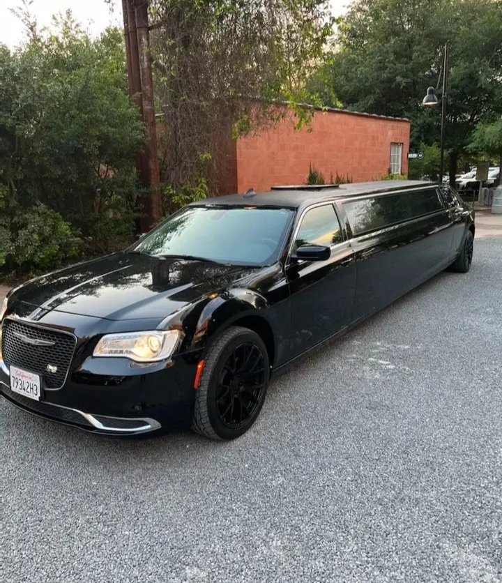 2015 Chrysler 300 Limousine