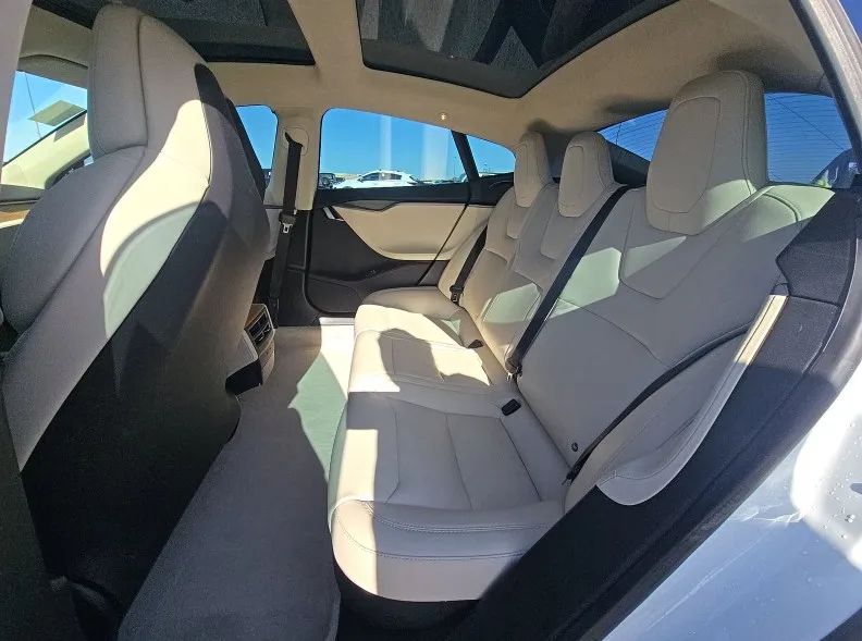 2018 Tesla Model S 75D AWD Sedan – Luxury EV