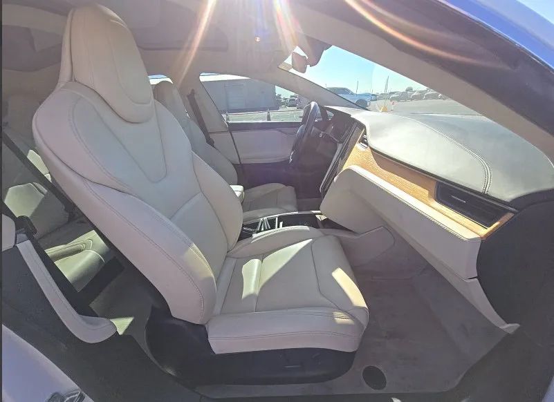 2018 Tesla Model S 75D AWD Sedan – Luxury EV