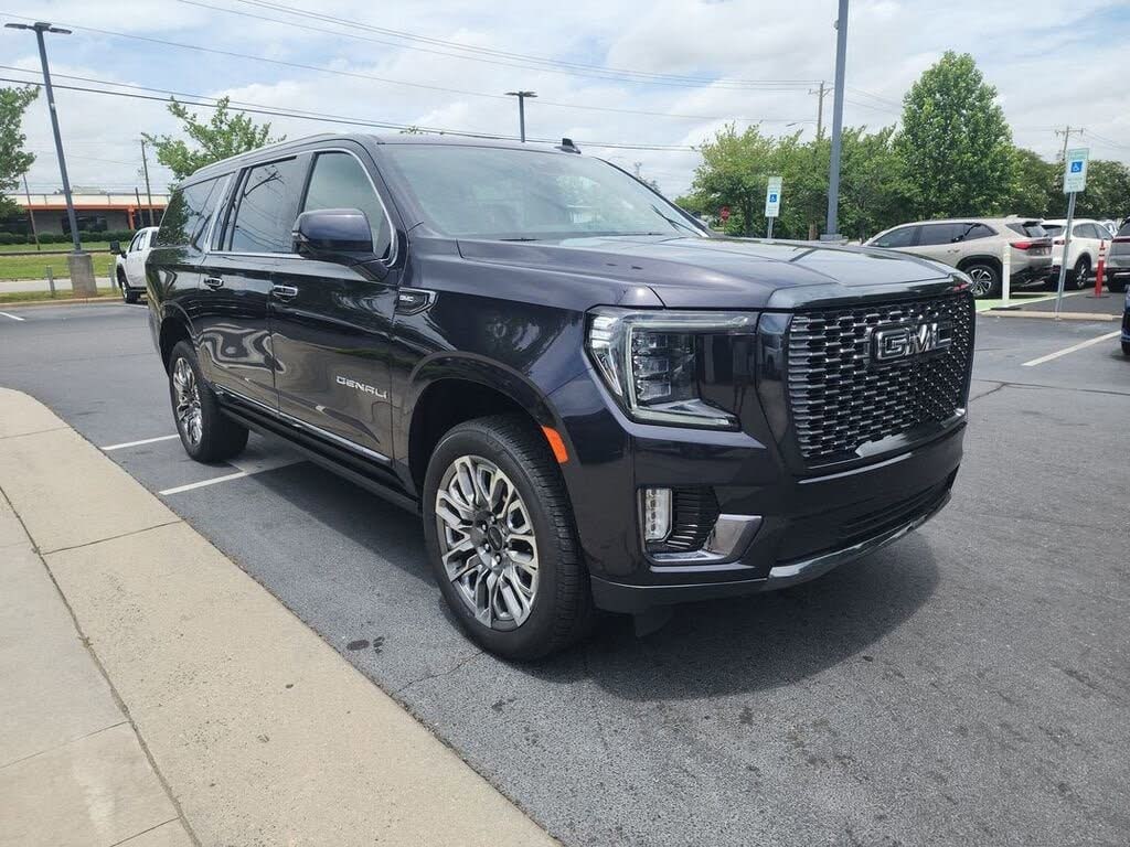 Well-Maintained 2023 GMC Yukon XL Denali – Luxury SUV