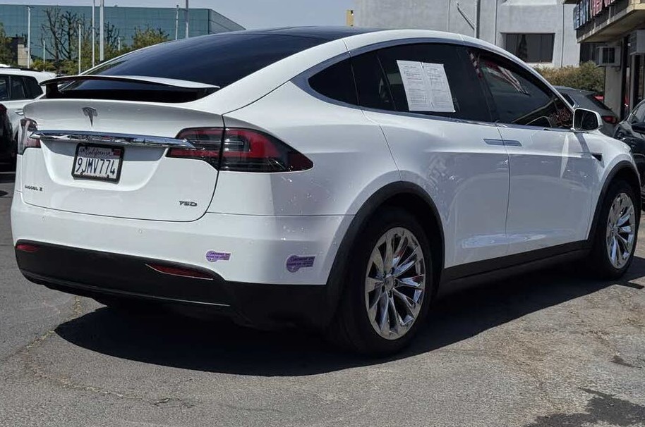 2018 Tesla Model X 75D -Electric SUV