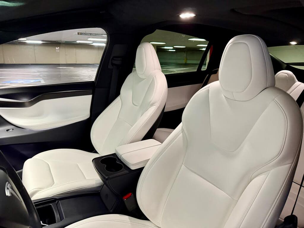 2020 Tesla Model X — Premium Electric Luxury SUV