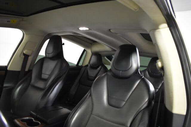 2016 Tesla Model X – Premium Electric SUV