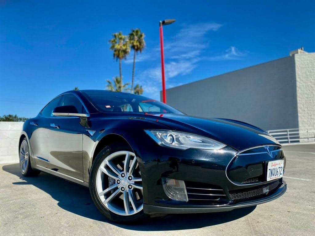 2015 Tesla Model S 85 RWD – Luxury Electric Sedan