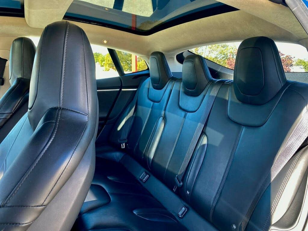 2015 Tesla Model S 85 RWD – Luxury Electric Sedan