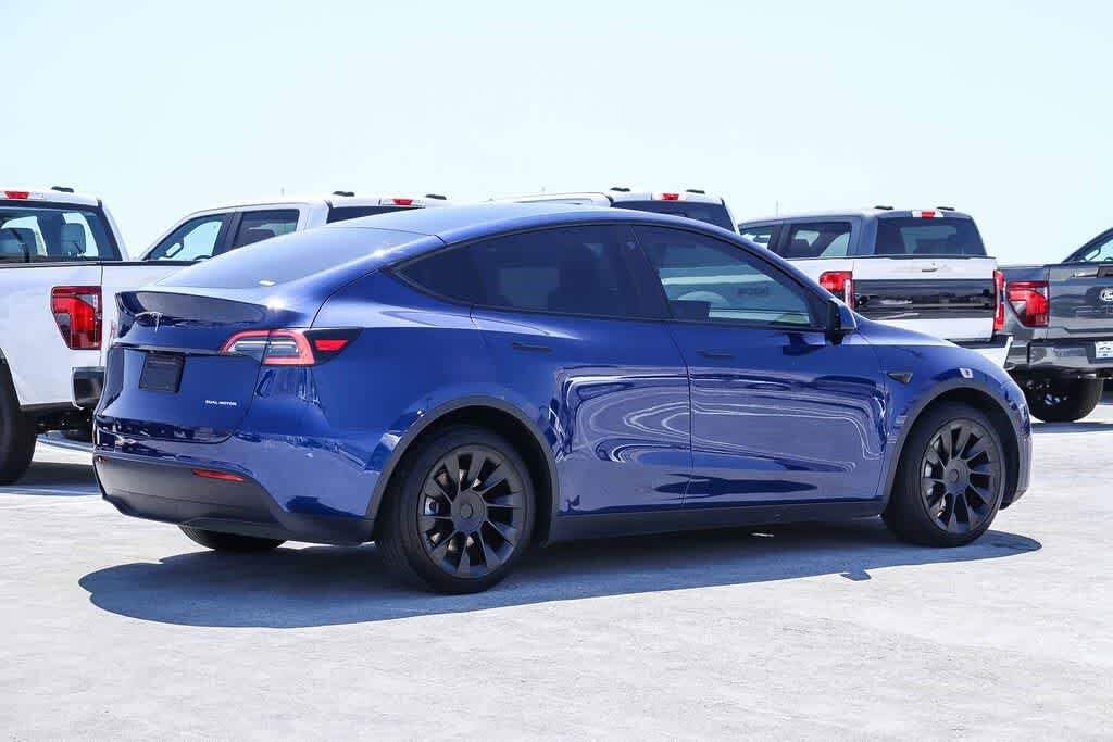 Premium Electric SUV: 2021 Tesla Model Y Long Range AWD