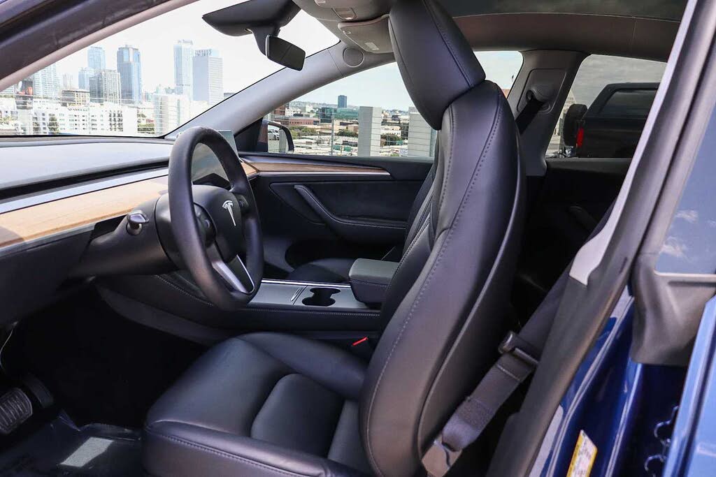 Long-Range Electric SUV: 2024 Tesla Model Y AWD