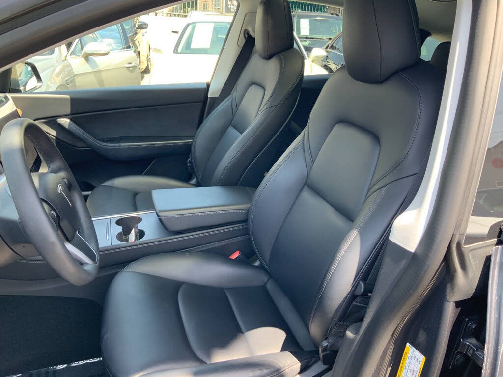 2022 Tesla Model Y Long Range AWD – Electric SUV