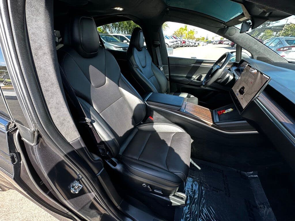 2024 Tesla Model X - Electric SUV