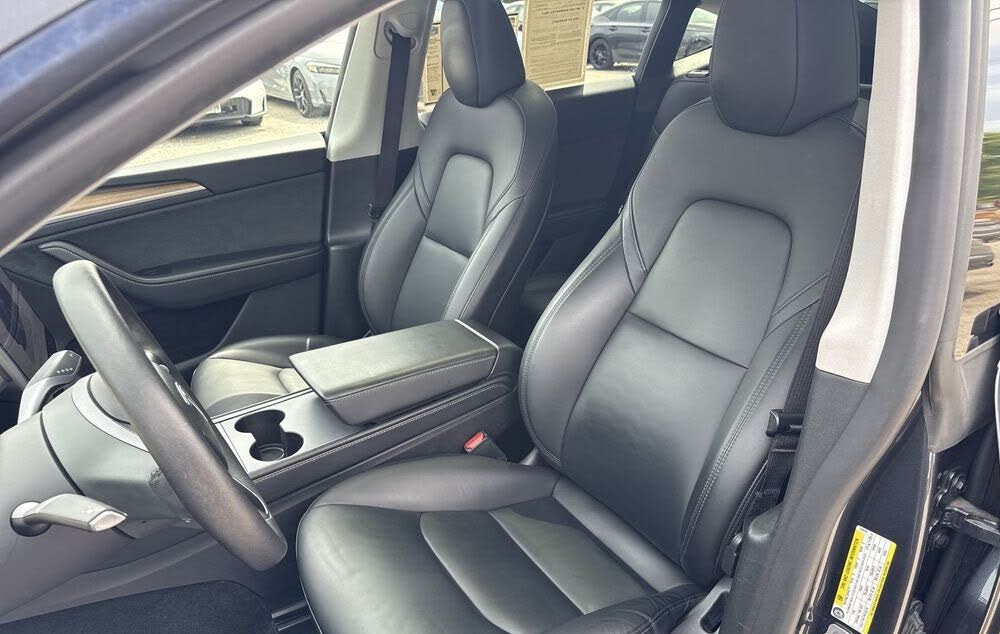 Well-Equipped 2024 Tesla Model Y Long Range AWD SUV
