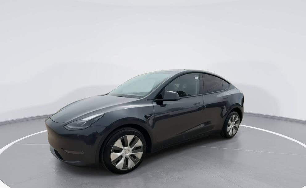 Well-Equipped 2024 Tesla Model Y Long Range AWD SUV