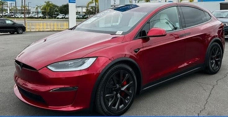 2023 Tesla Model X Plaid AWD - Electric SUV