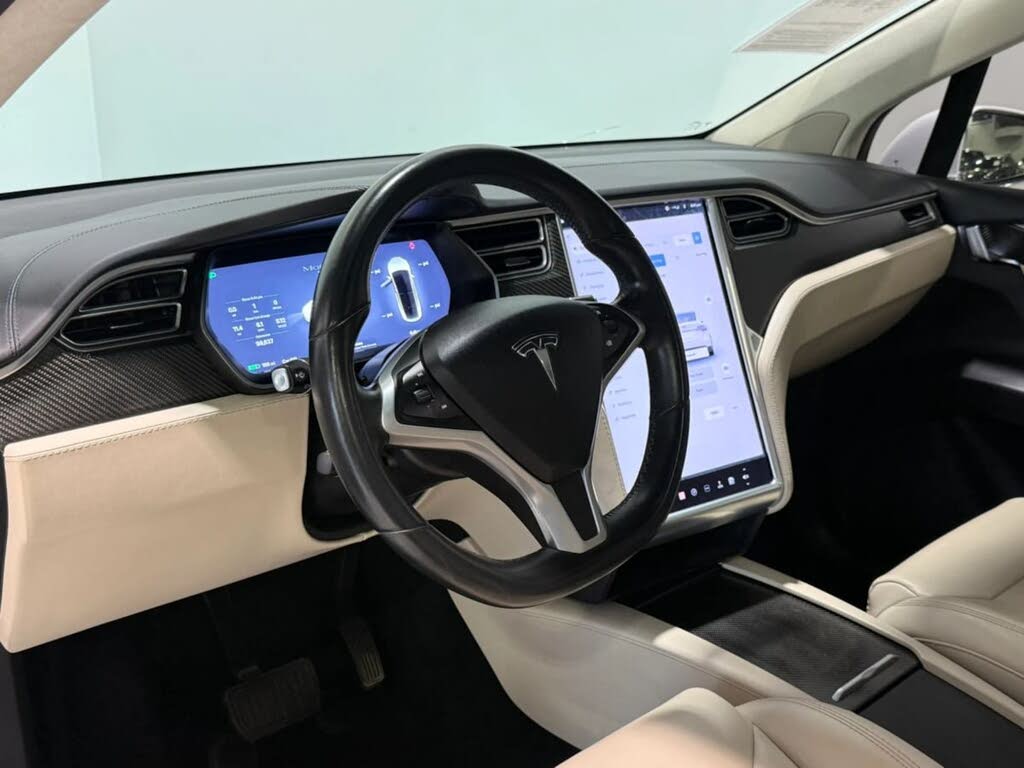 2017 Tesla Model X 75D AWD - Electric SUV