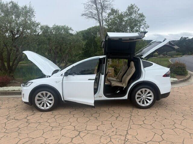 2016 Tesla Model X 75D AWD - Electric SUV