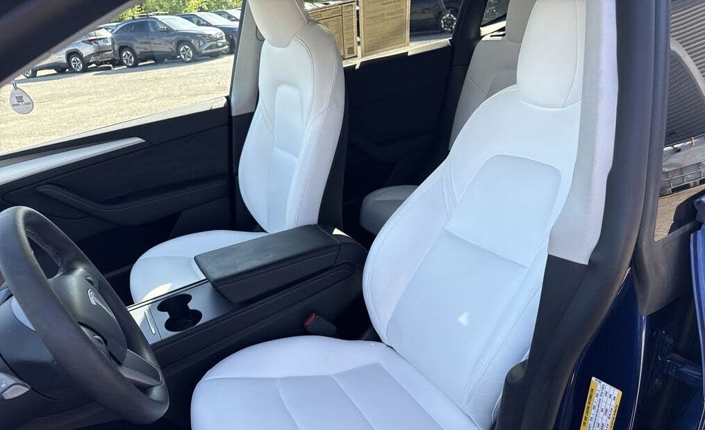 2022 Tesla Model Y Performance AWD –Electric SUV