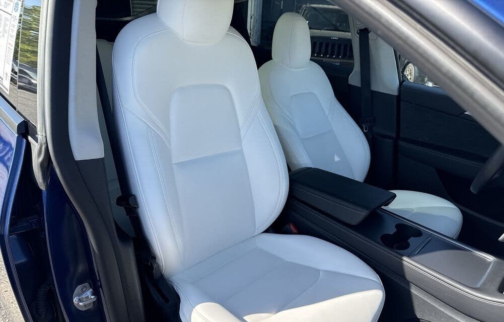 2022 Tesla Model Y Performance AWD –Electric SUV