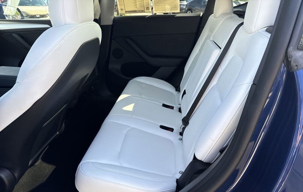 2022 Tesla Model Y Performance AWD –Electric SUV