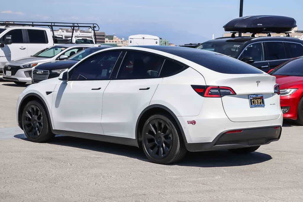 Well-Maintained 2021 Tesla Model Y with Long Range SUV