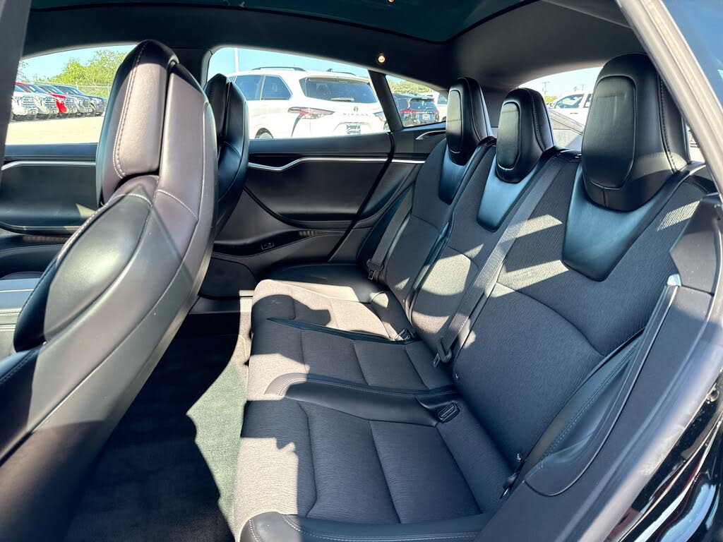 2018 Tesla Model S 75D - Electric Sedan