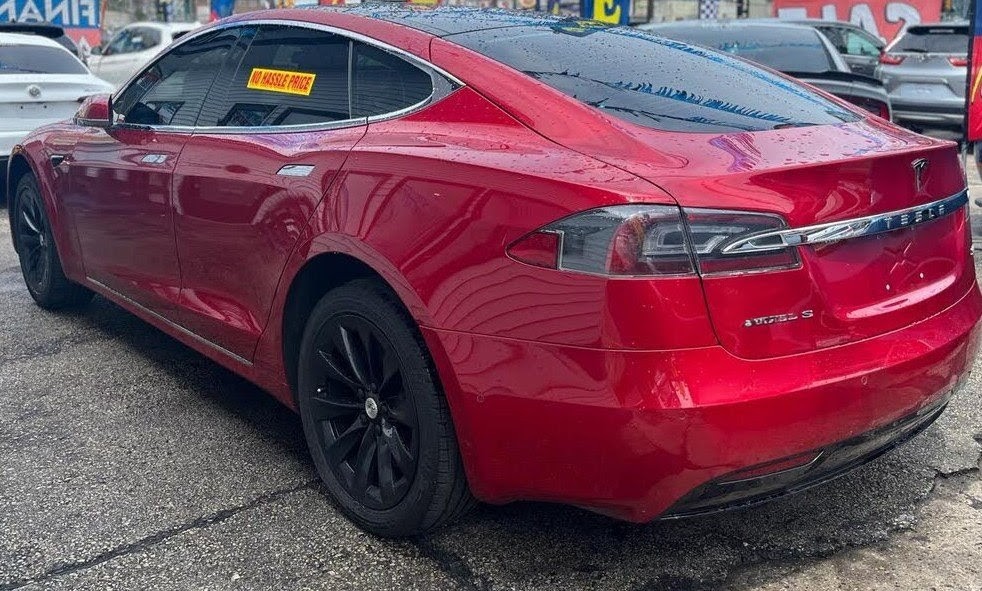 2018 Tesla Model S 100D - Electric Sedan