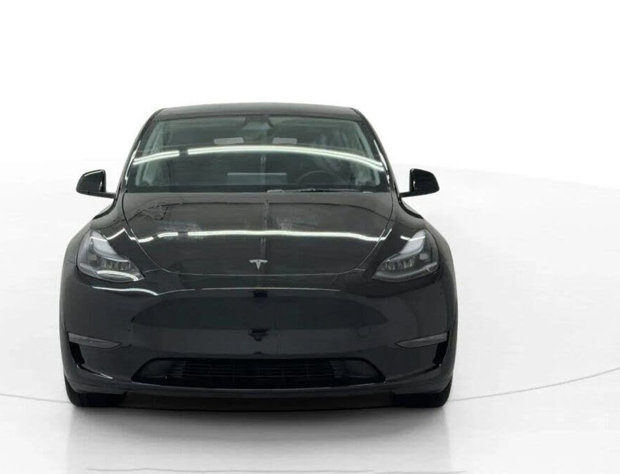 Modern Electric SUV: 2025 Tesla Model Y Long Range RWD