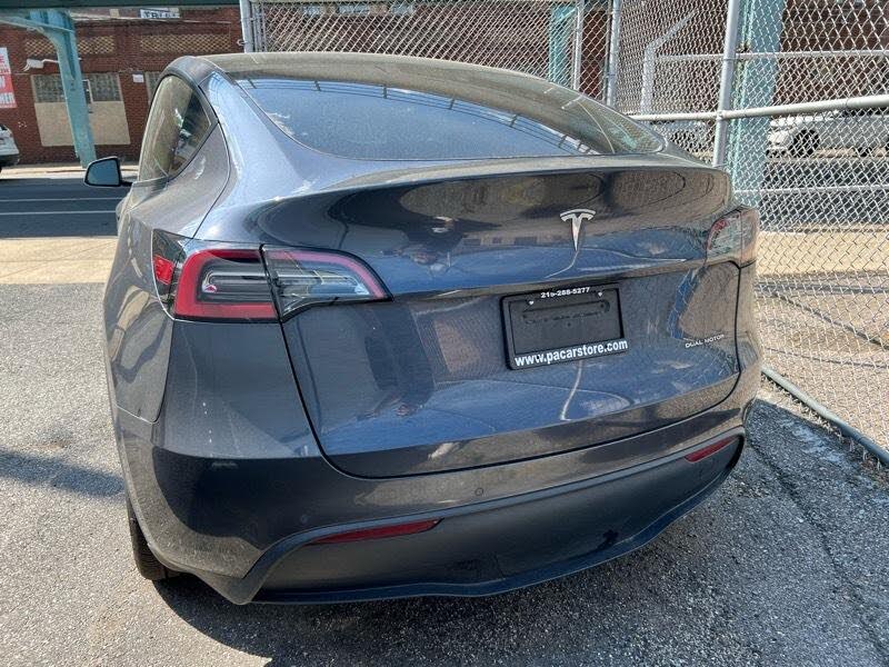 2022 Tesla Model Y Long Range - Electric SUV