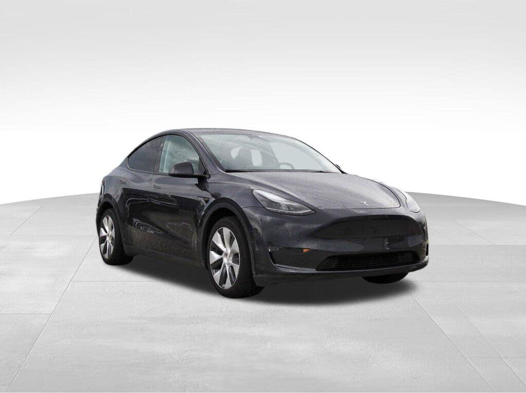 Well-Maintained 2024 Tesla Model Y SUV with Long-Range Capability