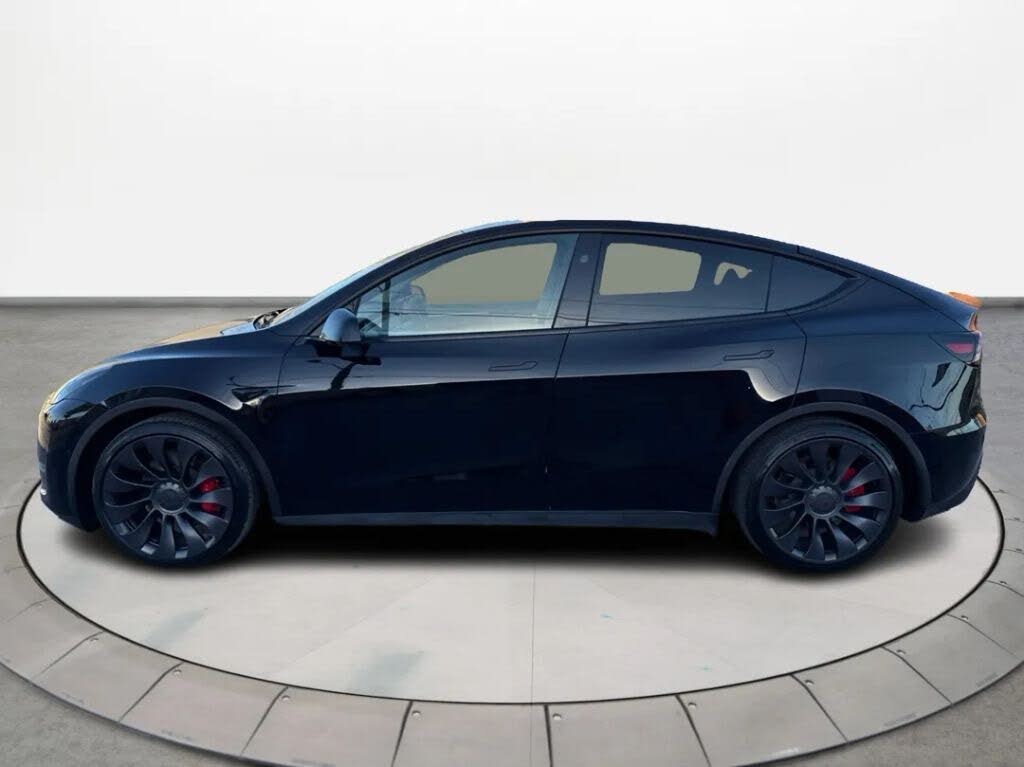 2024 Tesla Model Y Performance AWD – Low Mileage Electric SUV