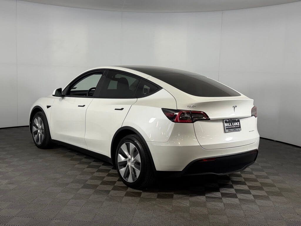 2021 Tesla Model Y SUV – Advanced EV Performance