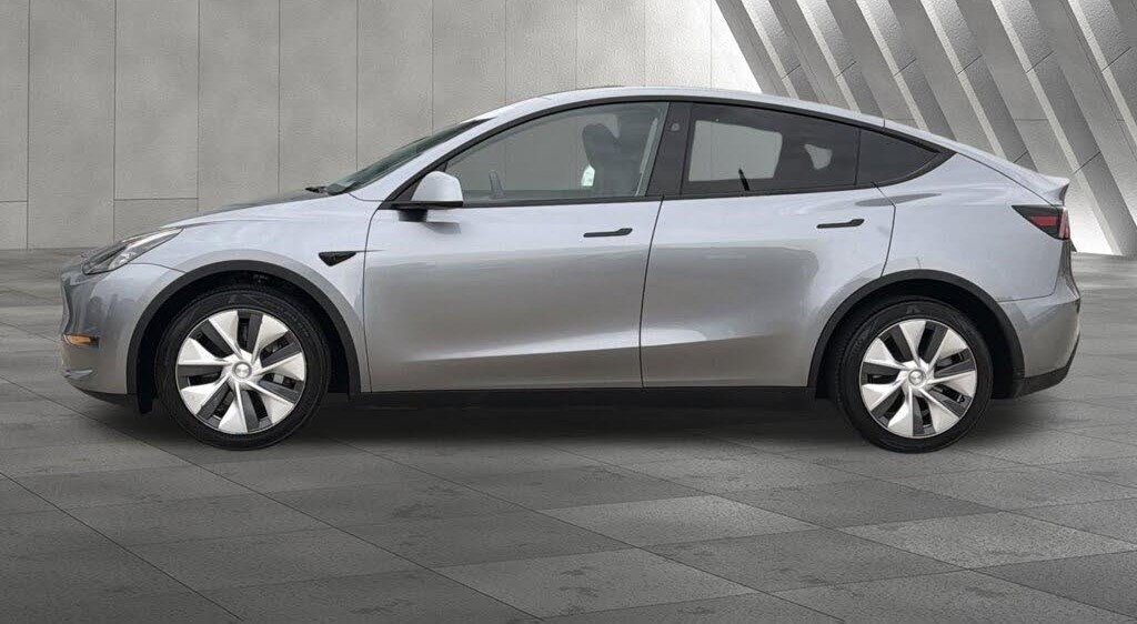 2024 Tesla Model Y Long Range - Electric Suv