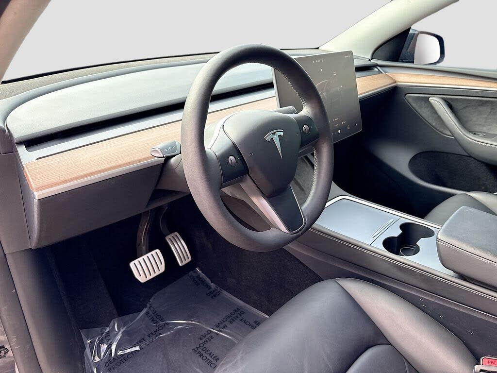 2024 Tesla Model Y Performance - Electric SUV