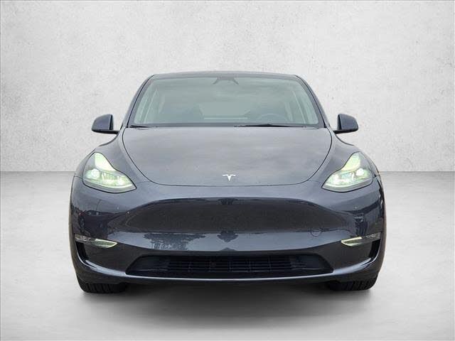 Low-Mileage 2025 Tesla Model Y – Premium Electric SUV