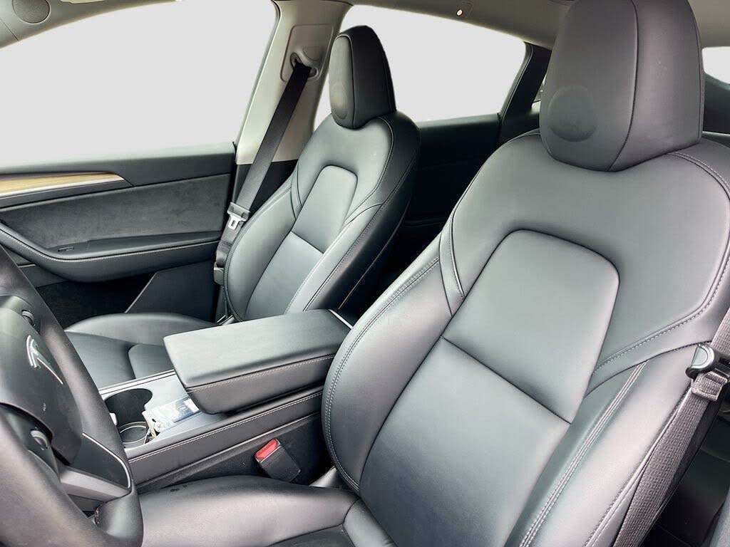 Low-Mileage 2023 Tesla Model Y Long Range AWD SUV