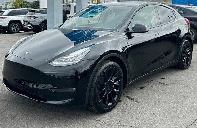 Used 2023 Tesla Model Y Long Range - Electric SUV