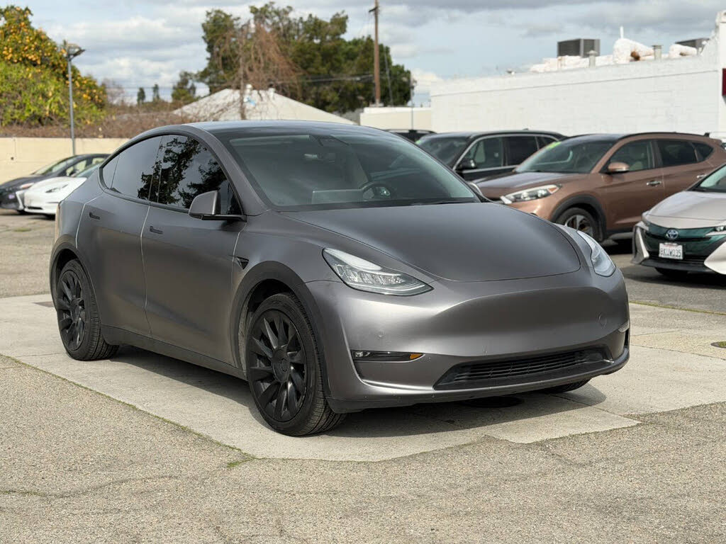 Well-Maintained 2021 Tesla Model Y Long Range AWD SUV