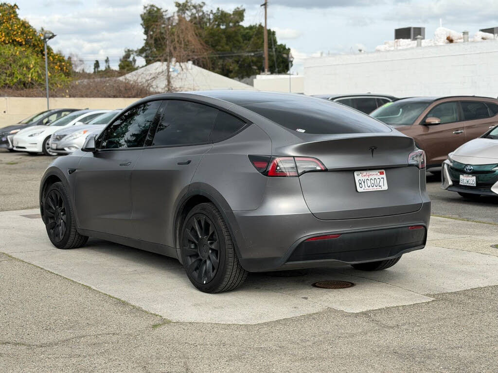 Well-Maintained 2021 Tesla Model Y Long Range AWD SUV