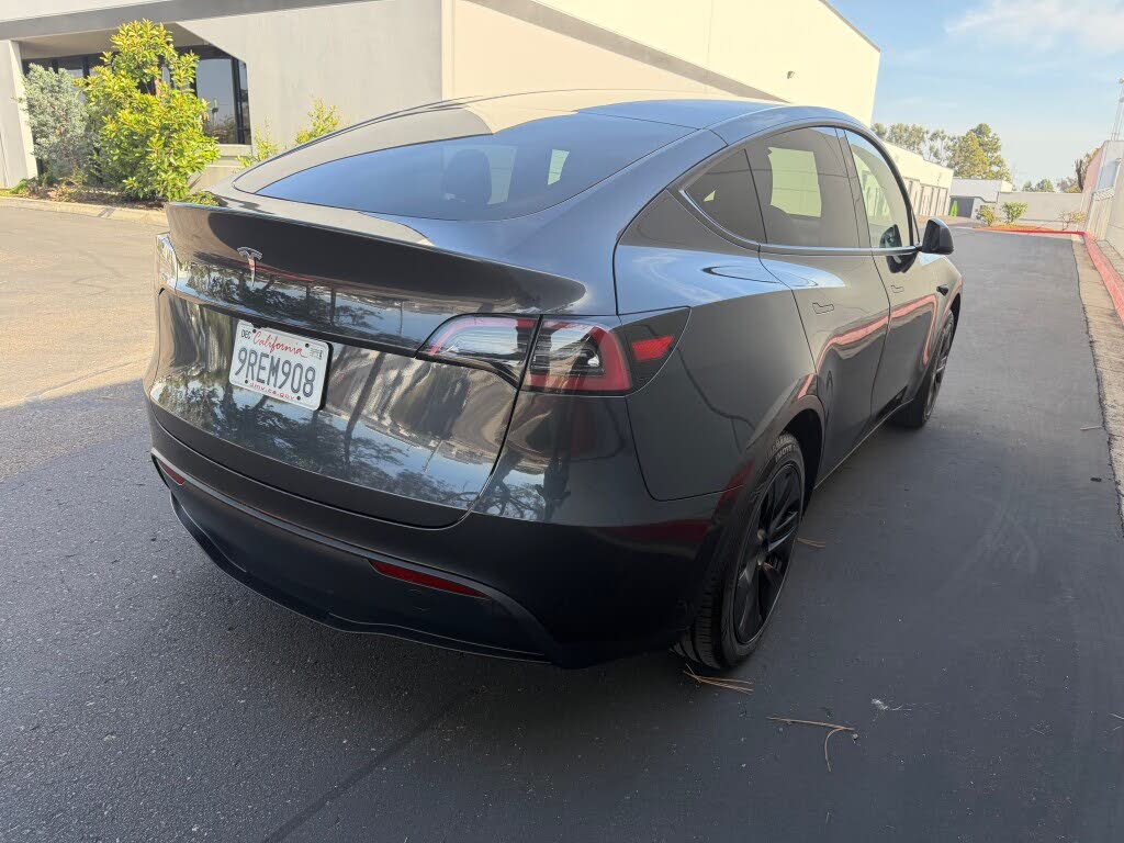 2025 Tesla Model Y Long Range RWD - Electric SUV