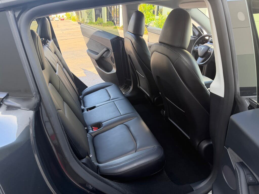2025 Tesla Model Y Long Range RWD - Electric SUV