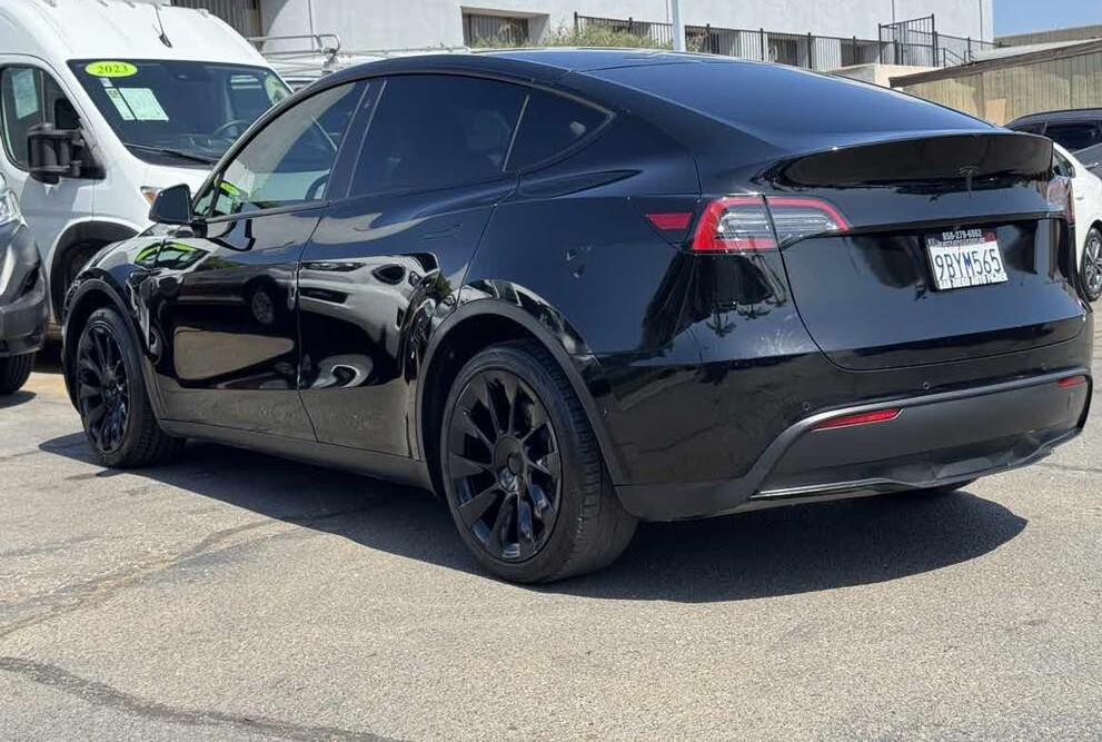 2022 Tesla Model Y Long Range AWD- Electric SUV