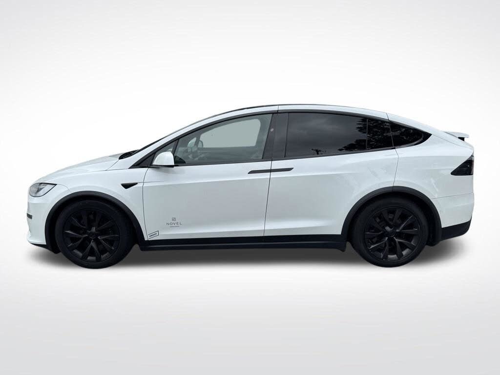 2022 Tesla Model X AWD – Luxury Electric SUV
