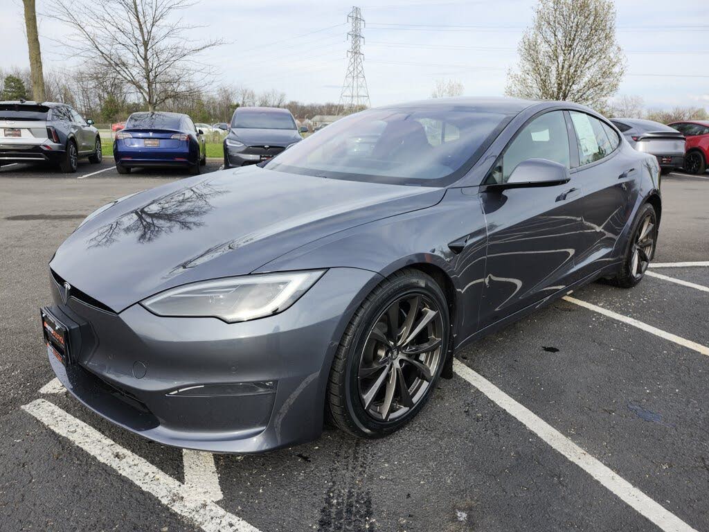 2022 Tesla Model S AWD – Luxury Electric Sedan