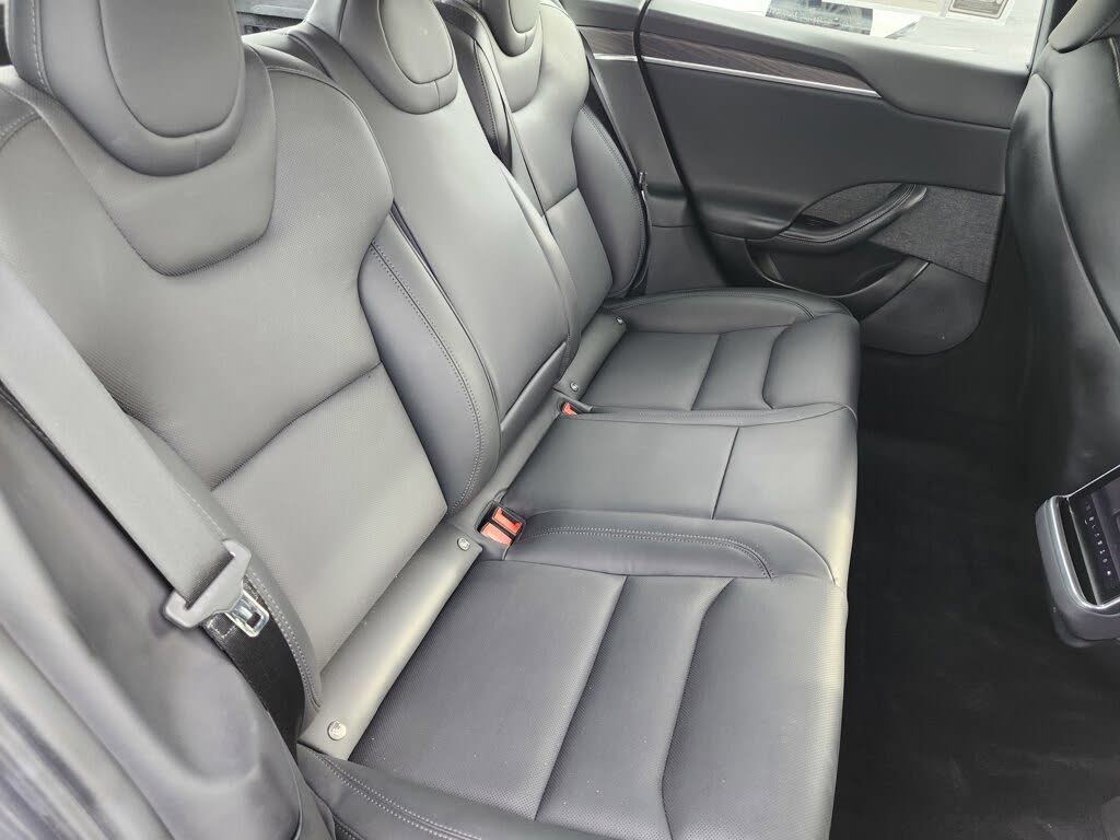 2022 Tesla Model S AWD – Luxury Electric Sedan